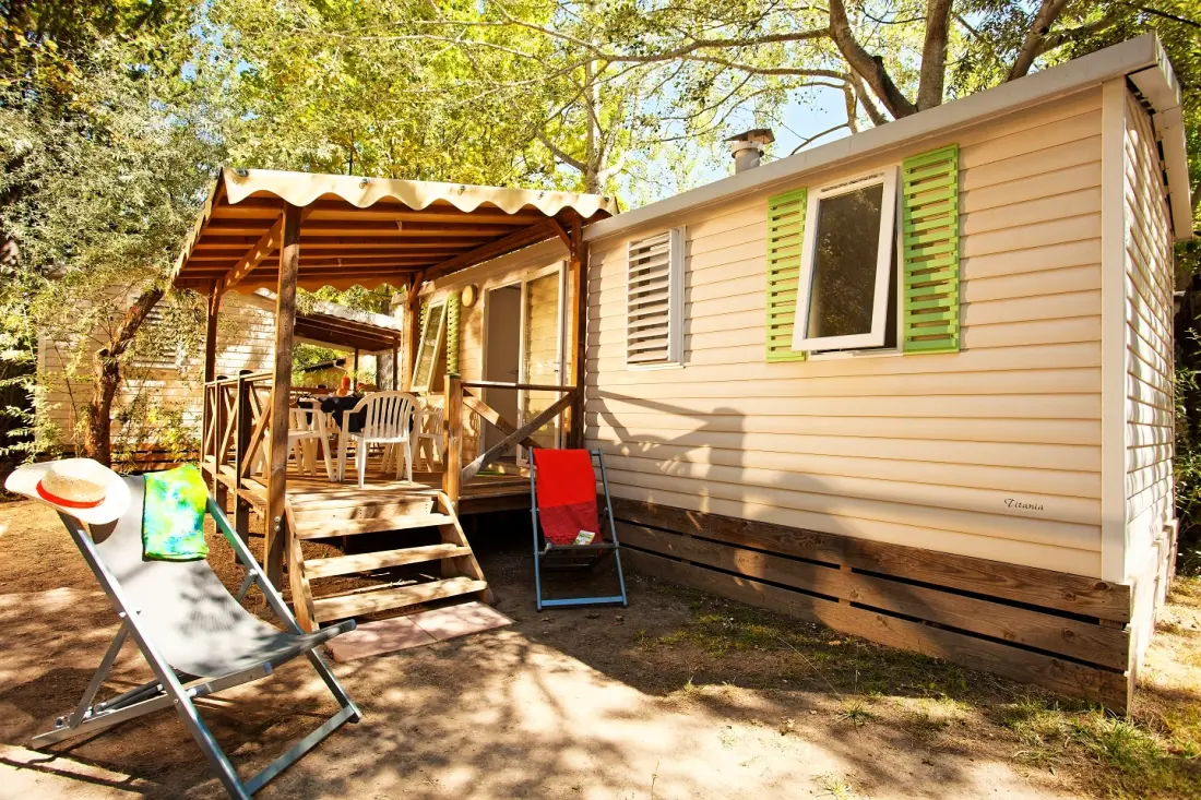 Camping Abri de Camargue 4 Estrellas★★★★