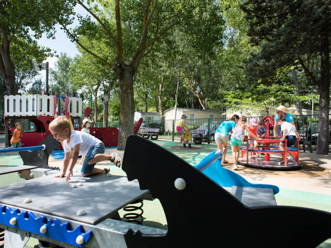 Camping Abri de Camargue 4 Estrellas★★★★