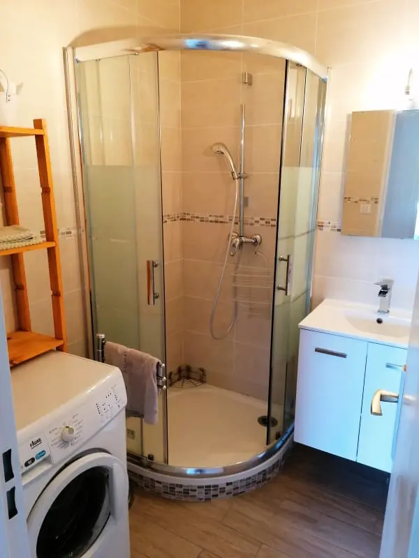 40m2 teraszral egy medencével