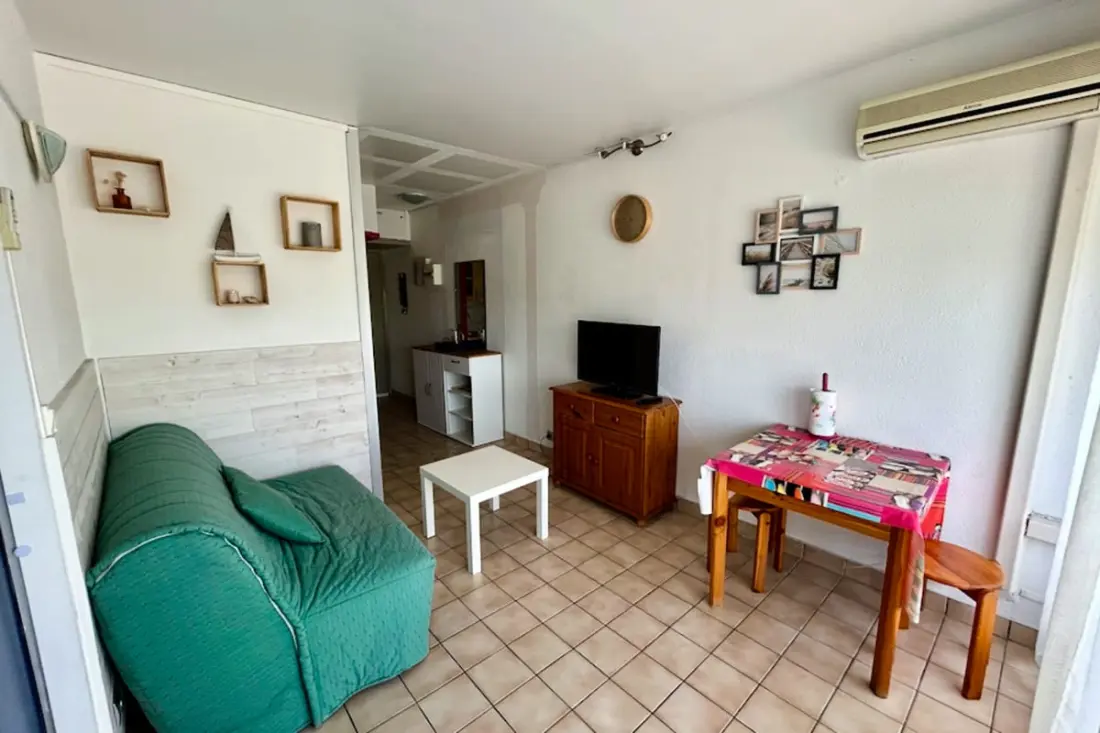 40m2 teraszral egy medencével
