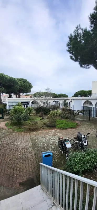 Bougainvilliers Residence Között úszómedence, strand és városközpont