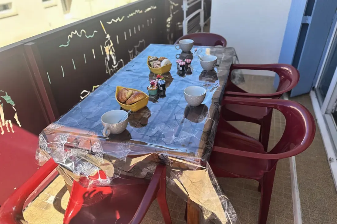 Résidence Coeur De Camargue: Terrasse et Plage à Pied Au Centre