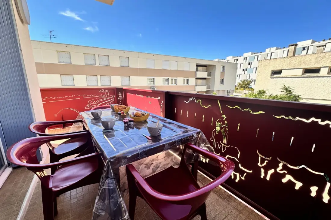 Résidence Coeur De Camargue: Terrasse et Plage à Pied Au Centre