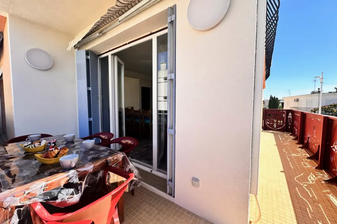 Résidence Coeur De Camargue: Terrasse et Plage à Pied Au Centre