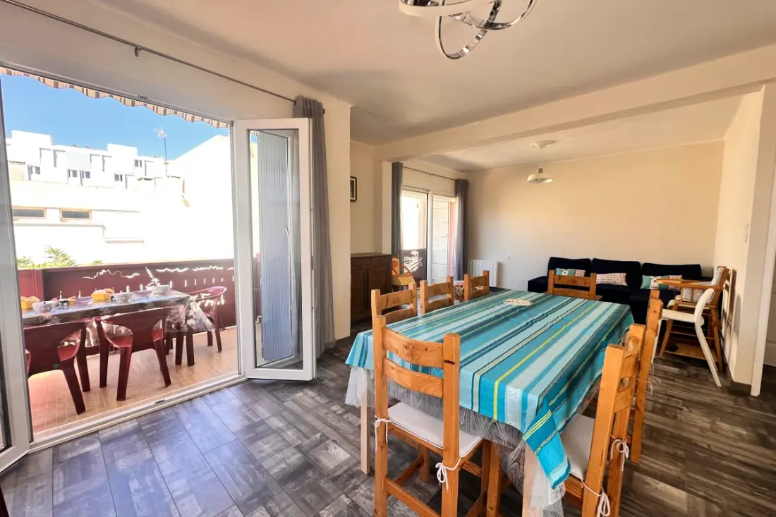Résidence Coeur De Camargue: Terrasse et Plage à Pied Au Centre
