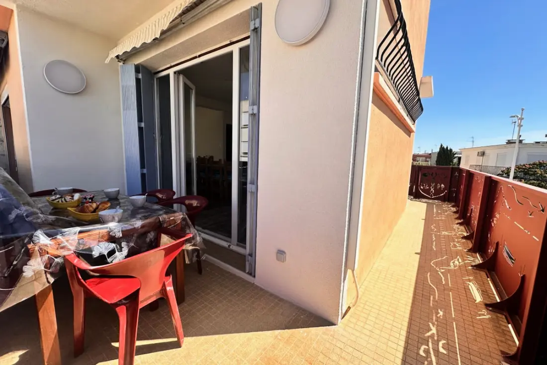 Résidence Coeur De Camargue: Terrasse et Plage à Pied Au Centre