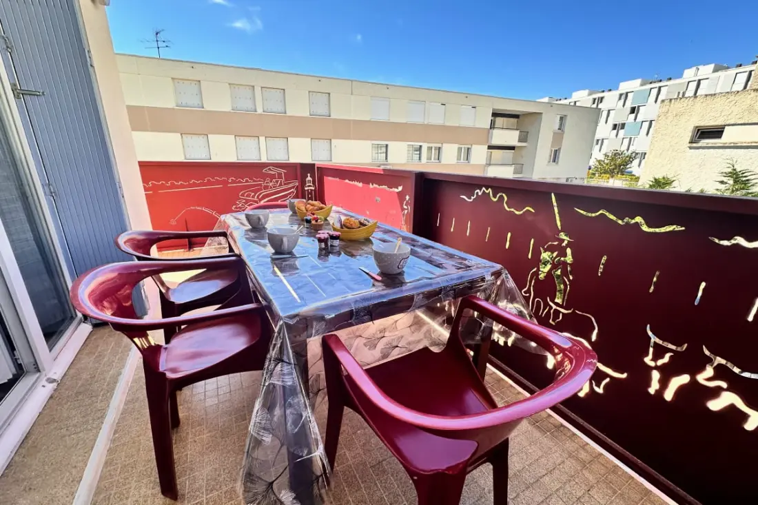 Résidence Coeur De Camargue: Terrasse et Plage à Pied Au Centre