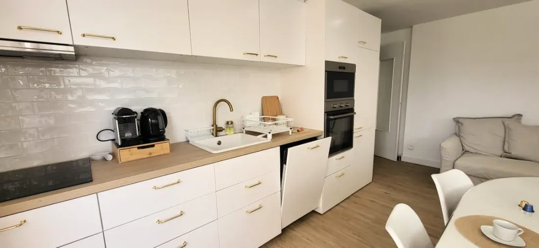 Résidence Domino 1 Superbly felújított - 2 hálószoba - terasz 300m Beach, Shops