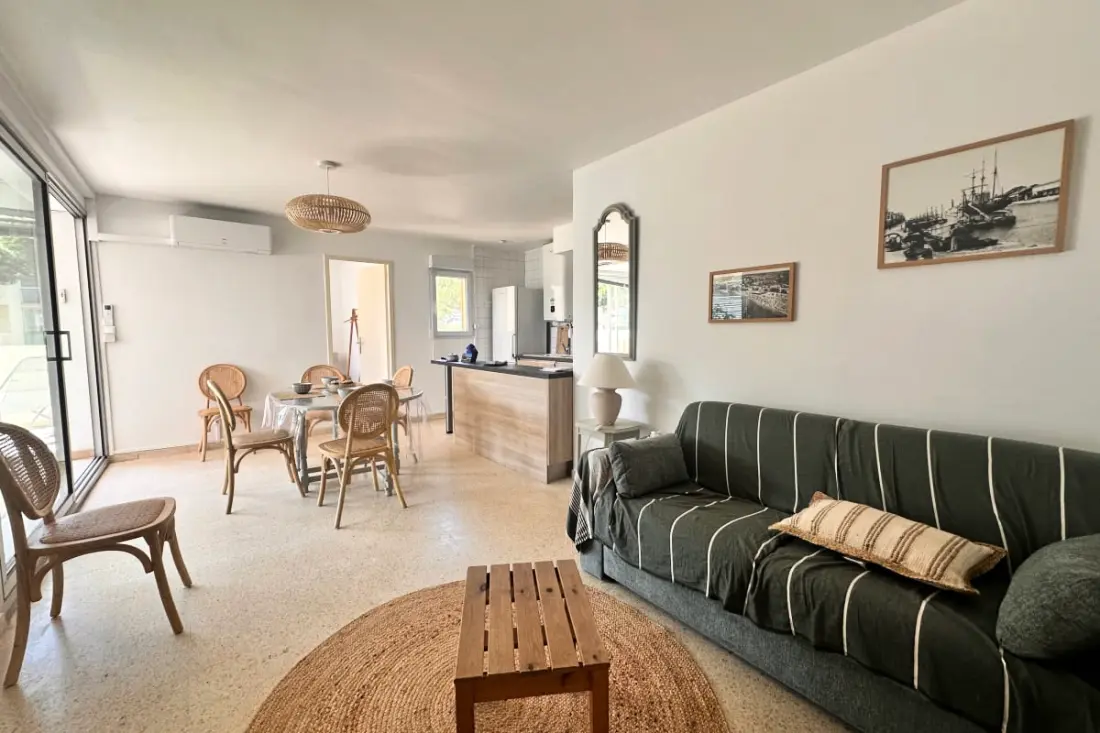 Residence Marine horgony - 2 hálószobás apartman parkolóval a strand közelében