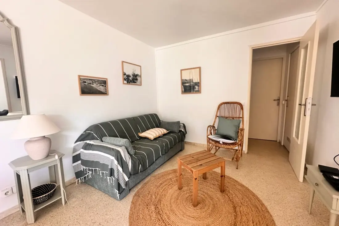 Residence Marine horgony - 2 hálószobás apartman parkolóval a strand közelében