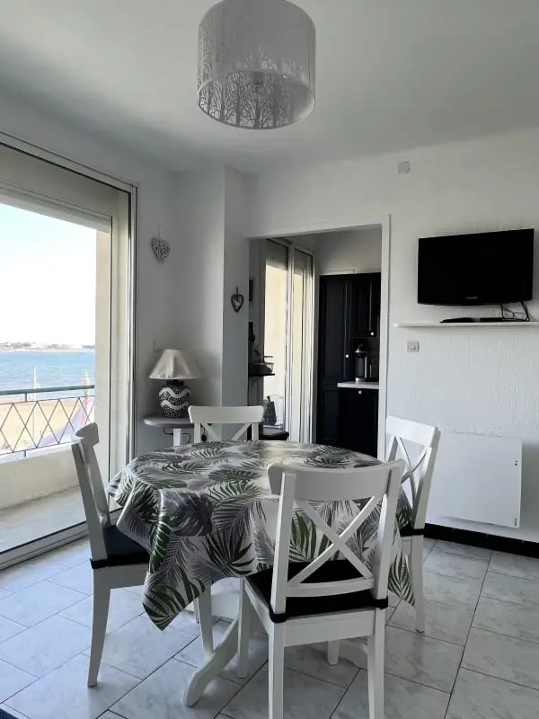 Résidence La Croix du Sud 2 – Q2 4 Pers Near Beach