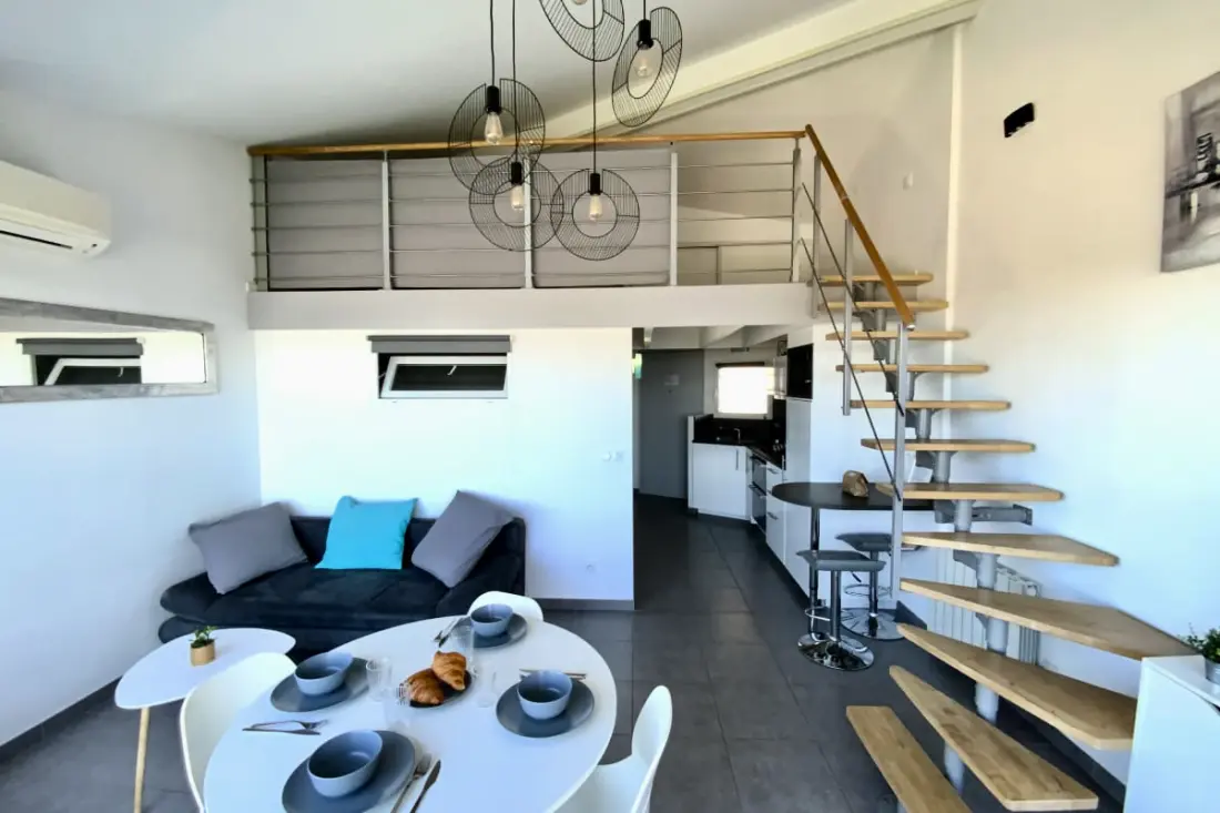 Residence Duplex Sea View With Access Beach – A Grau-du-Roi
