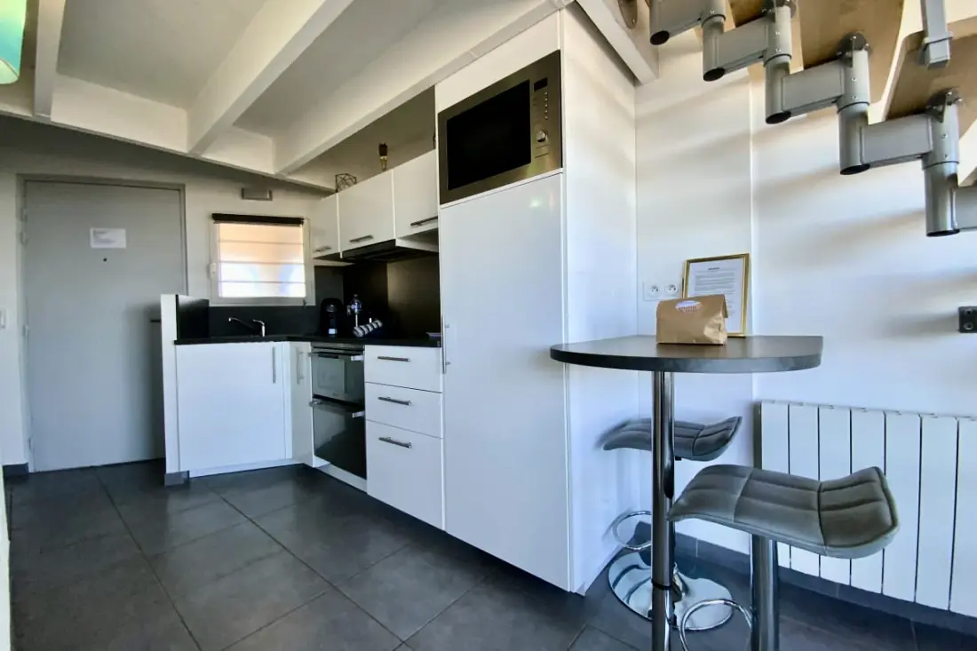 Residence Duplex Sea View With Access Beach – A Grau-du-Roi