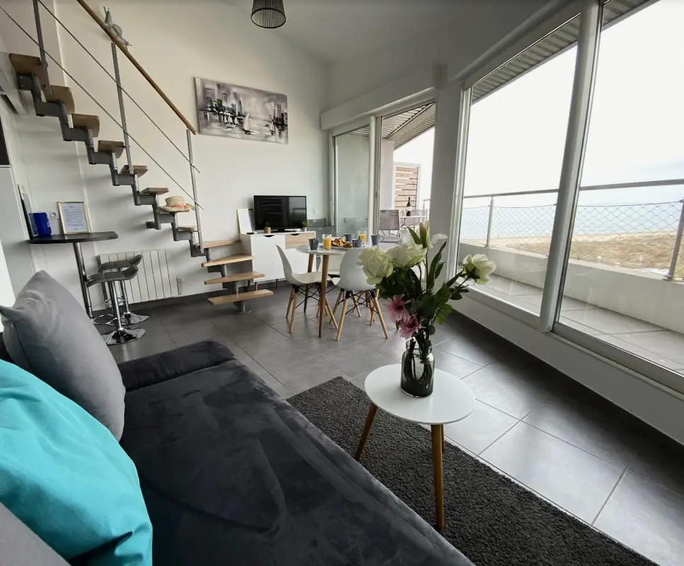 Residence Duplex Sea View With Access Beach – A Grau-du-Roi