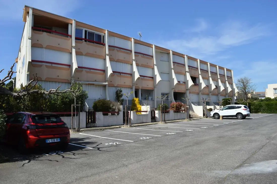 Le Clos De Triton Residence
