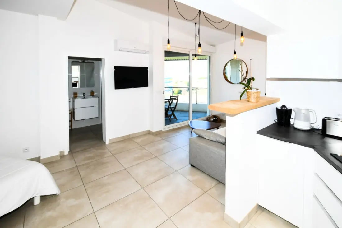 Residence Le Couchant Studio Sea View B401 Residence With Private Access to The Beach