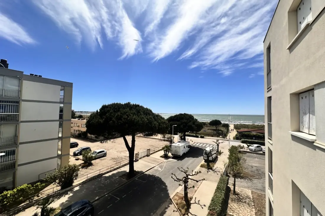 Le Neptune: T2 Terrace Sea View, Beach by Foot, Parkolás