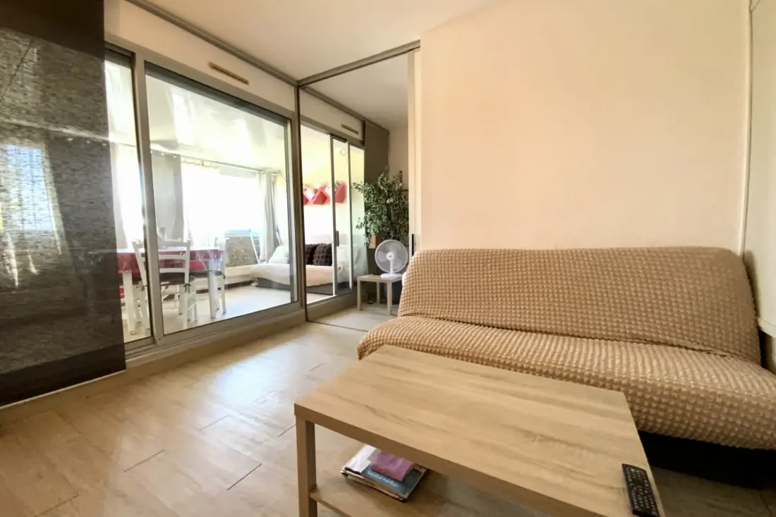 Le Quai Aux Fleurs Residence: Sea tartózkodik a medencével