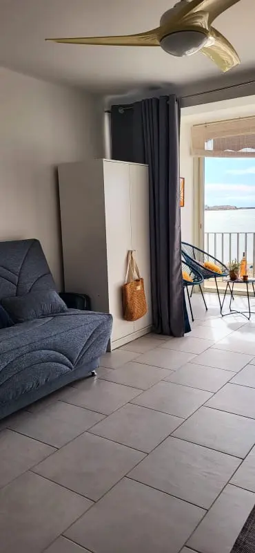 Le Royal Residence: 180 fokos Sur La Mer!