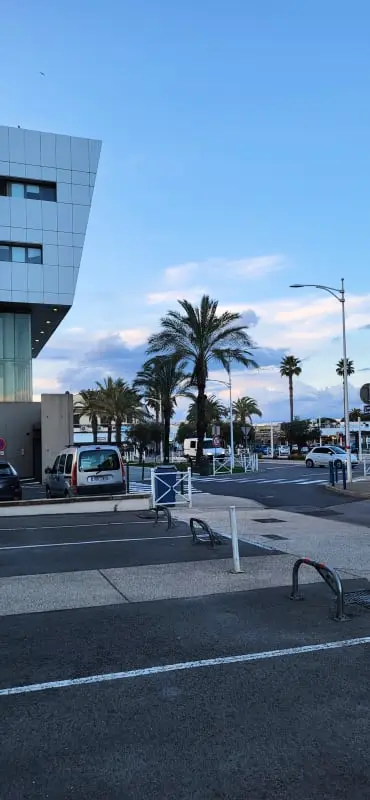 Le Royal Residence: 180 fokos Sur La Mer!