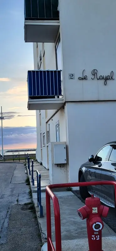 Le Royal Residence: 180 fokos Sur La Mer!
