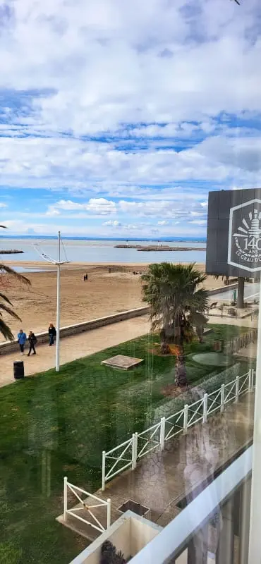 Le Royal Residence: 180 fokos Sur La Mer!