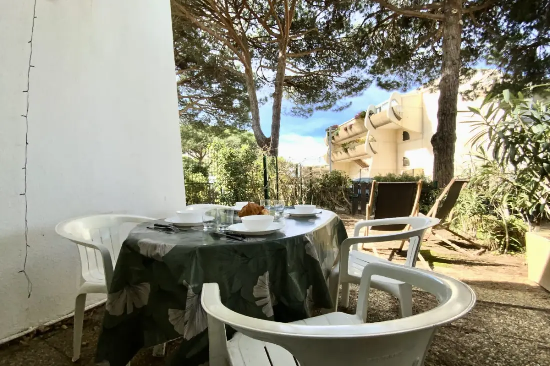 Le Santa Maria Residence - Private Garden Apartment & Parking