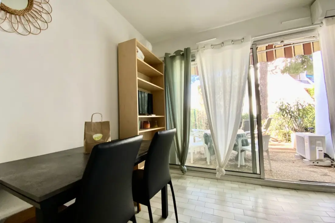 Le Santa Maria Residence - Private Garden Apartment & Parking