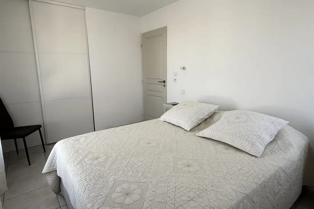 T2 rezidencia Terrace, Parkolás és Cellier