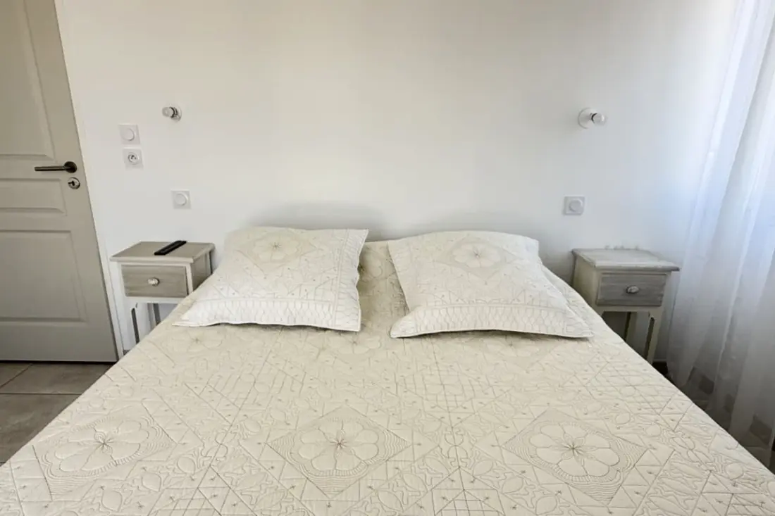 T2 rezidencia Terrace, Parkolás és Cellier
