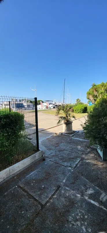 Terrace Residence a Quai Du Port De Plaisance