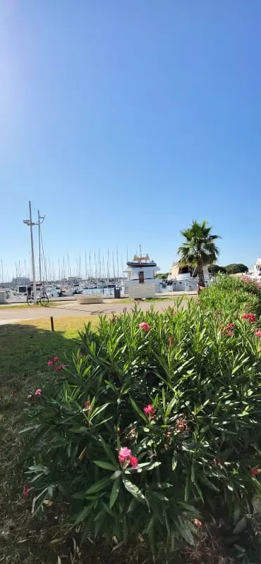 Terrace Residence a Quai Du Port De Plaisance
