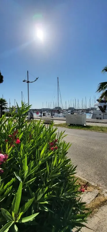 Terrace Residence a Quai Du Port De Plaisance