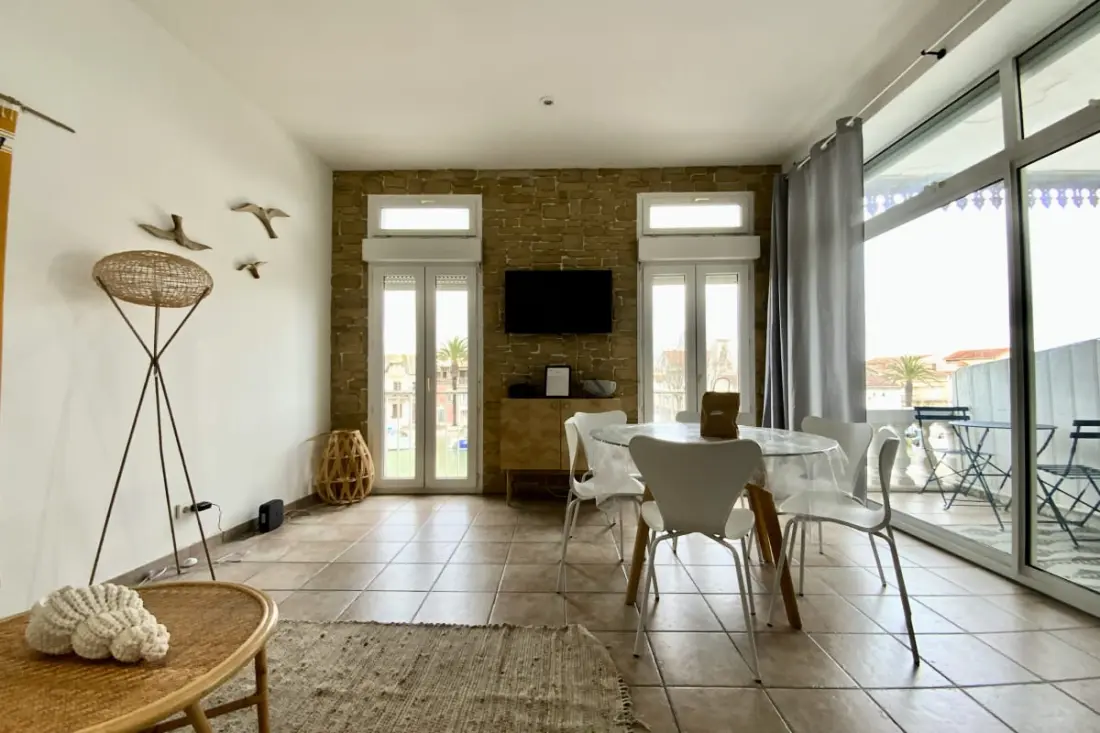 Terrace Du Port Residence - Canal View, Foot Beach