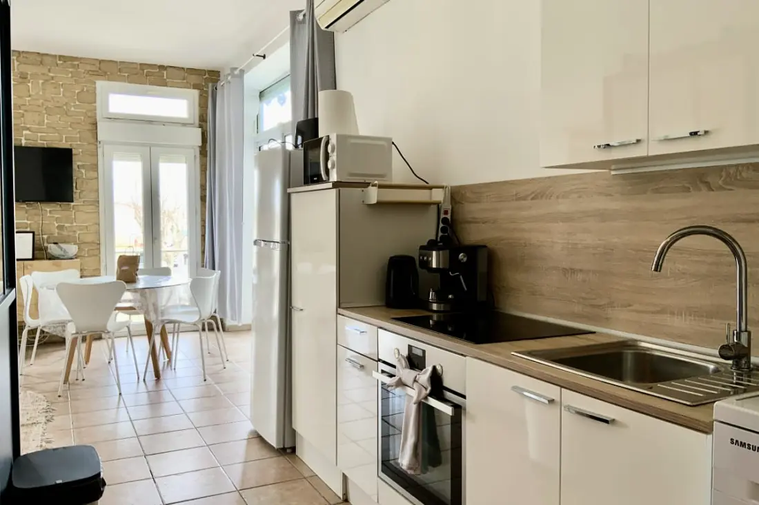 Terrace Du Port Residence - Canal View, Foot Beach