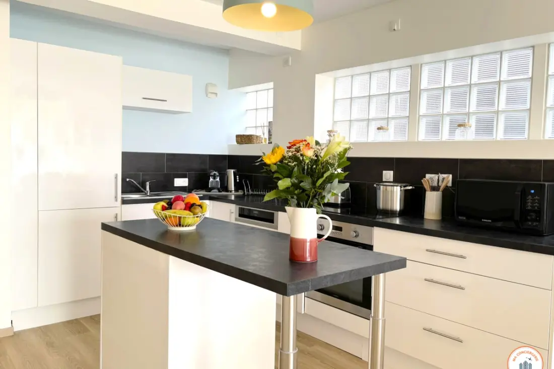 Seaside - Seaview, Terrace & Parking