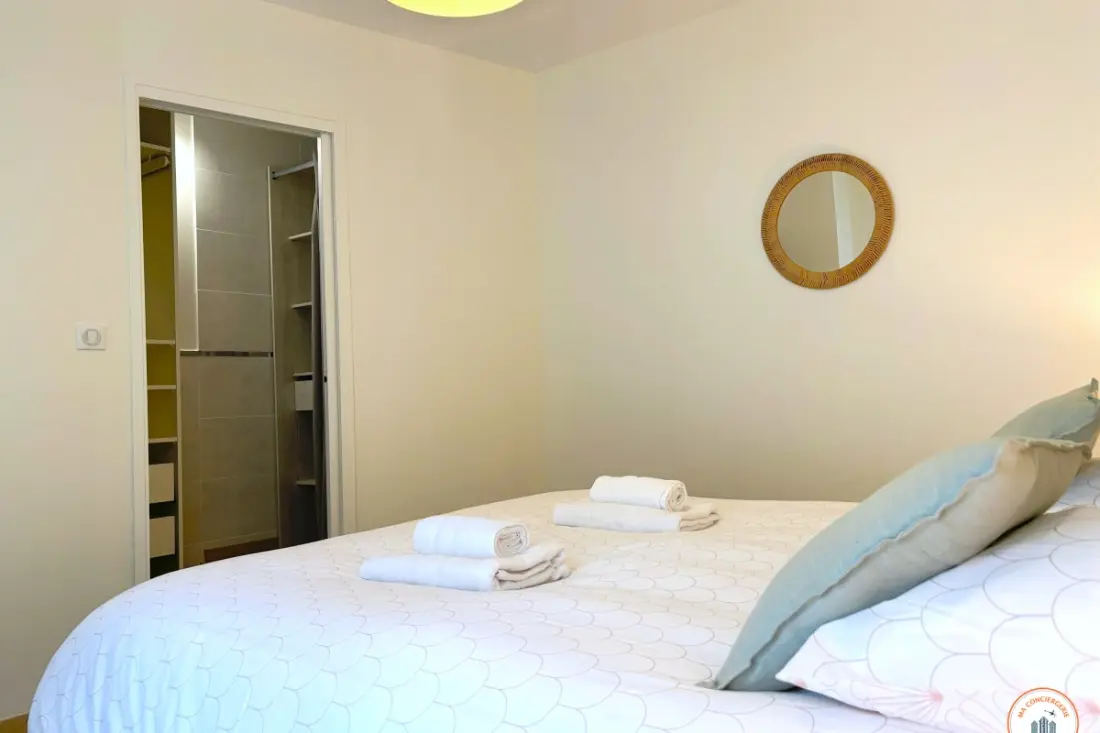 Seaside - Seaview, Terrace & Parking