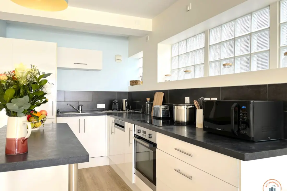 Seaside - Seaview, Terrace & Parking