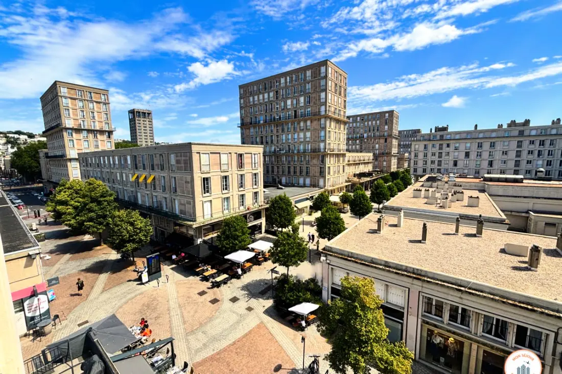 dalszöveg: Le Saint Joseph - Downtown Nézet, Parkolás