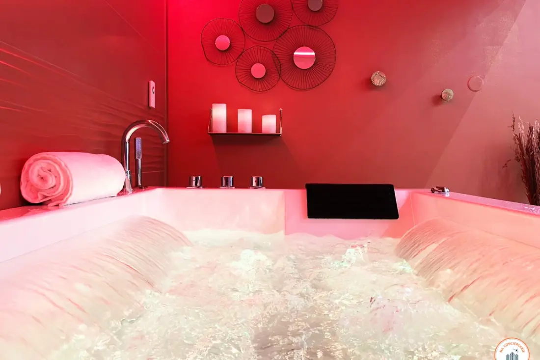 East-express - Jacuzzi Spa, Parkolás, District Perret Unesco