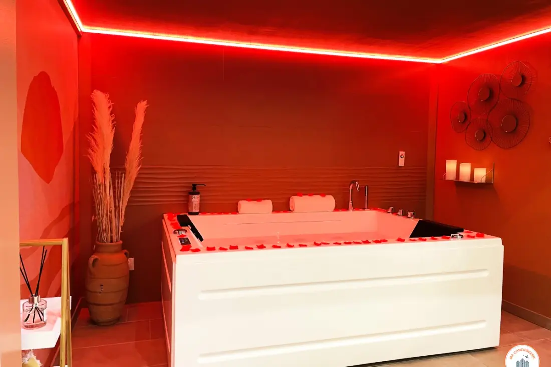 East-express - Jacuzzi Spa, Parkolás, District Perret Unesco