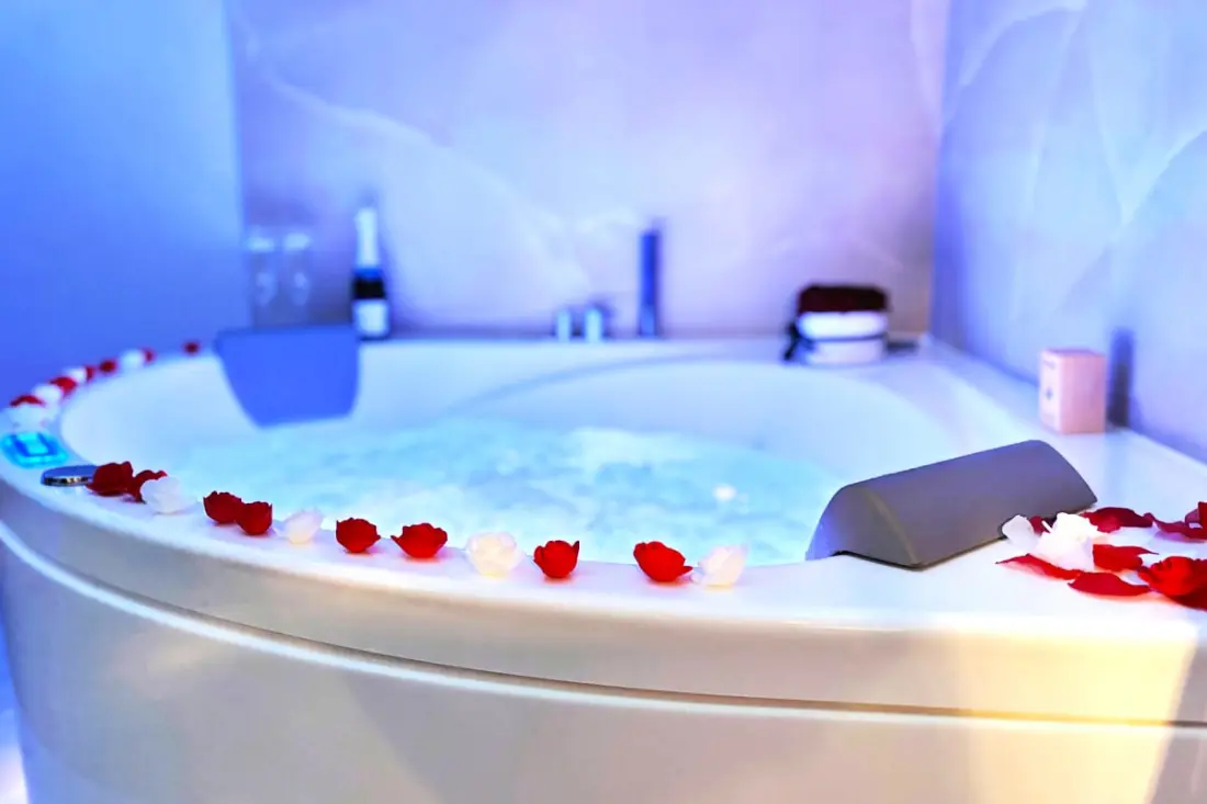 The Pearl - Jacuzzi Spa, Projektor, Patio, Parkolás