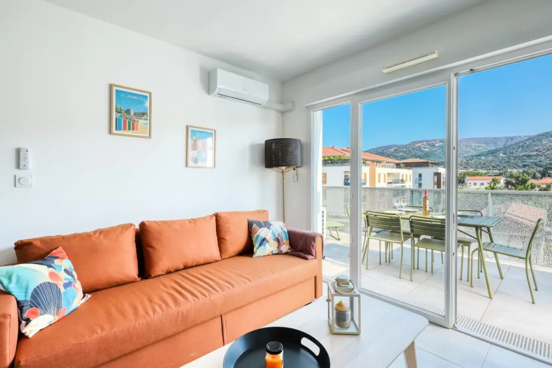 Residence 2 hálószobás apartman Pool, Parkolás és Balcony