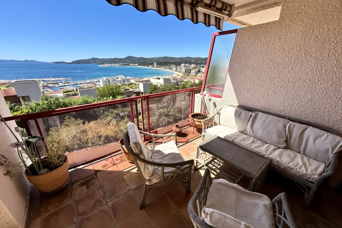 Residence Atypical lejlighed med havudsigt, swimmingpool og charme i La Pagnol