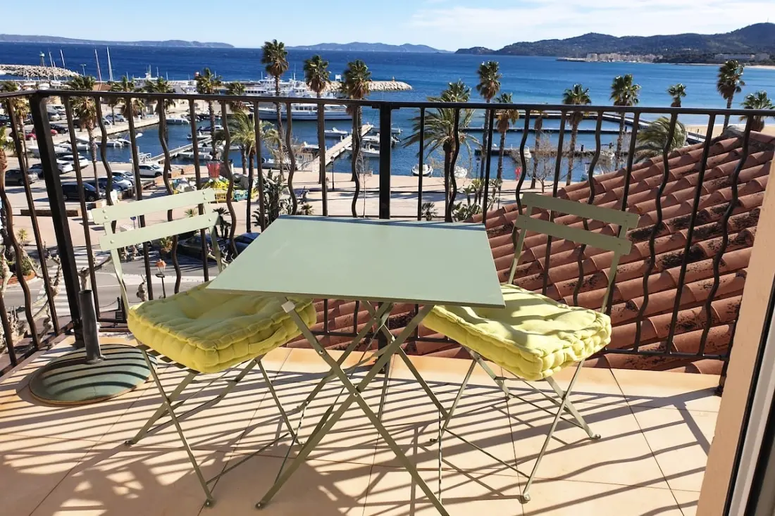 Balkon Residence Golden Islands. Hoteller i nærheden af T2 Sea Front Full Centre