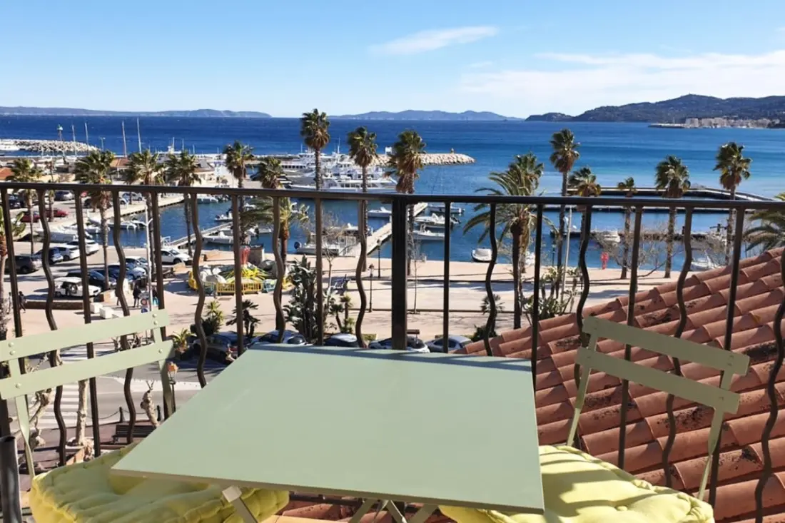 Balkon Residence Golden Islands. Hoteller i nærheden af T2 Sea Front Full Centre