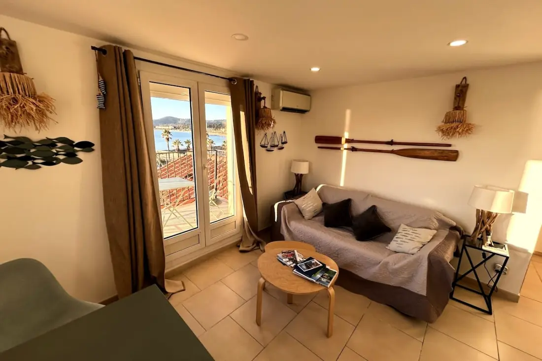 Balkon Residence Golden Islands. Hoteller i nærheden af T2 Sea Front Full Centre