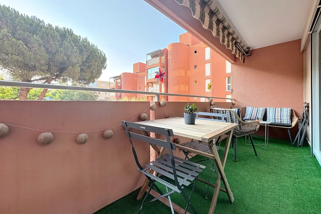 Residence Charmerende T2 aircondition med terrasse og parkering 600 M De La Plage