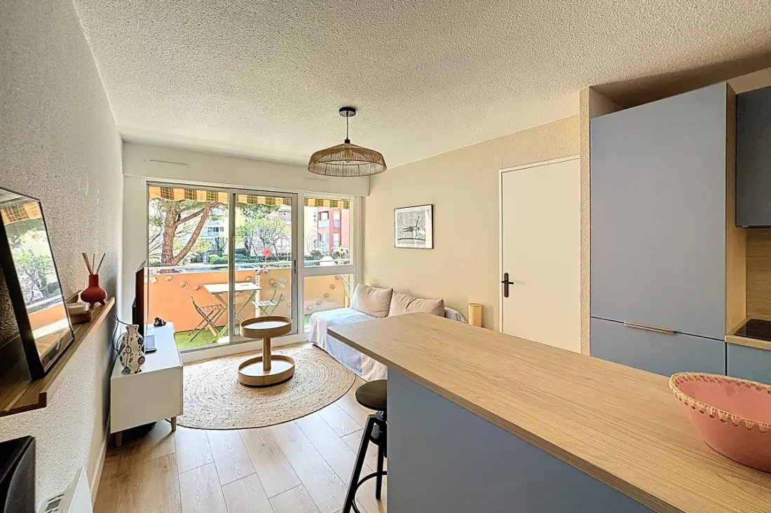 Residence Charmerende T2 aircondition med terrasse og parkering 600 M De La Plage