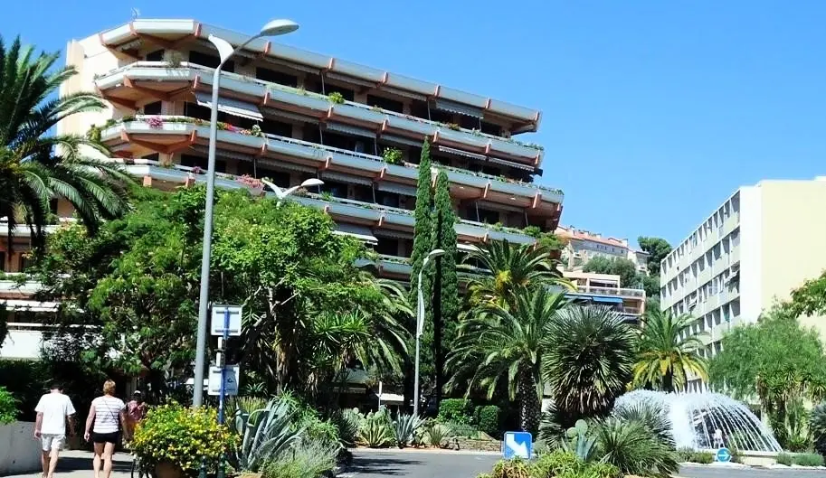 Diamond Residence